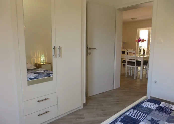 Gostinjska kuća Domino 4*
