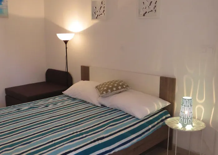 Gostinjska kuća Domino Pakostane