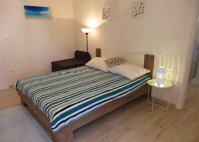 Domino פאקוסטאן